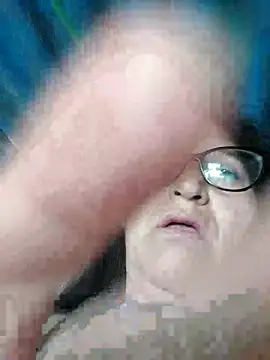 clarita 01 online show from 12-20-25, 01:36