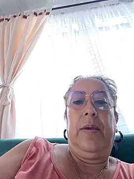 Snapshot of amaranta_c chatting on 09-10-25, 12:04 amaranta c online show from 09-10-25, 12:04