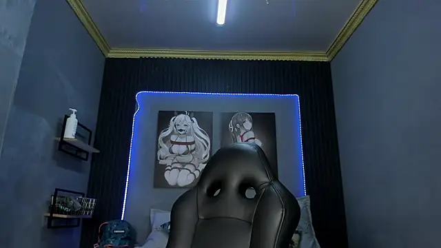 Ethan lennox online show from 11-18-25, 03:26