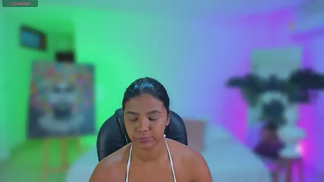 JANYLOVE   online show from 04-21-26, 10:55