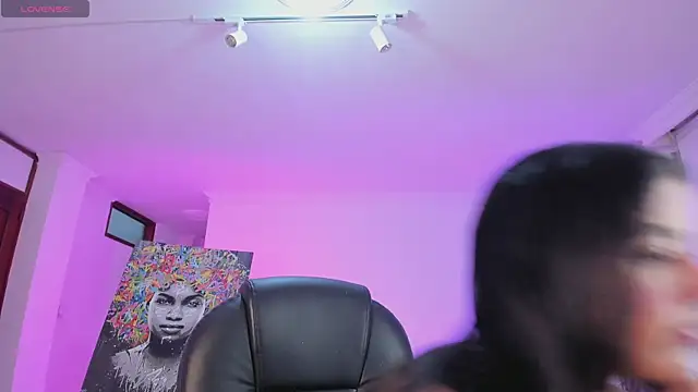 JANYLOVE   online show from 11-10-25, 11:04