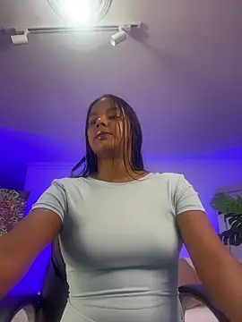 JANYLOVE   online show from 05-31-26, 11:05