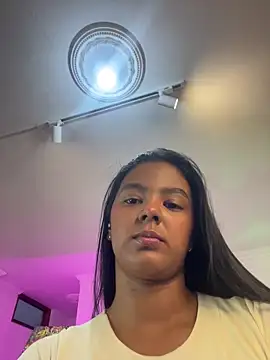 JANYLOVE   online show from 05-11-26, 11:00