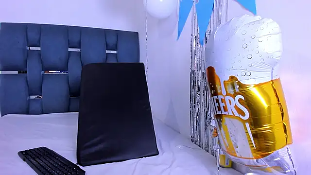 nymphomanya online show from 10-03-25, 08:10