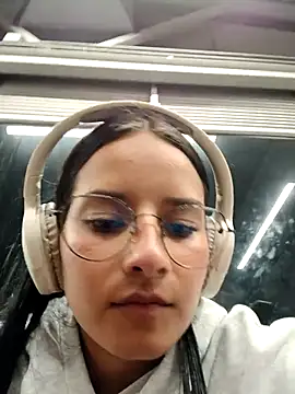  vaness online show from 04-14-26, 05:34