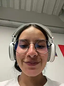  vaness online show from 03-22-25, 05:17