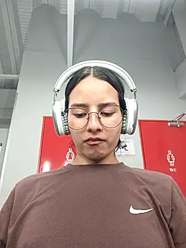  vaness online show from 03-07-25, 04:57