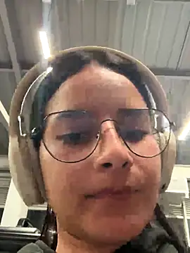  vaness online show from 11-25-25, 06:25