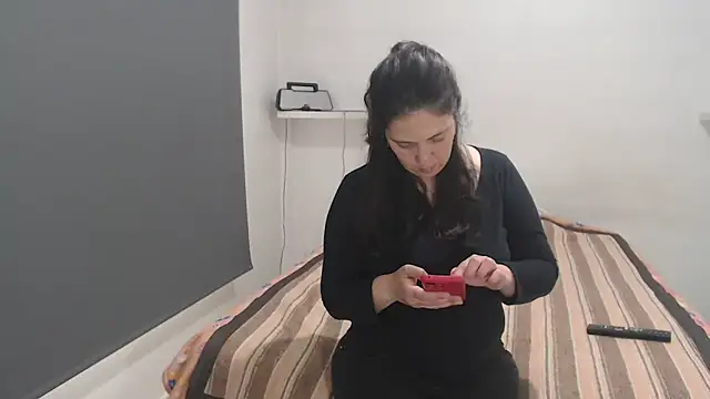 Snapshot of lulitasexy chatting on 10-13-25, 12:18 lulitasexy online show from 10-13-25, 12:18