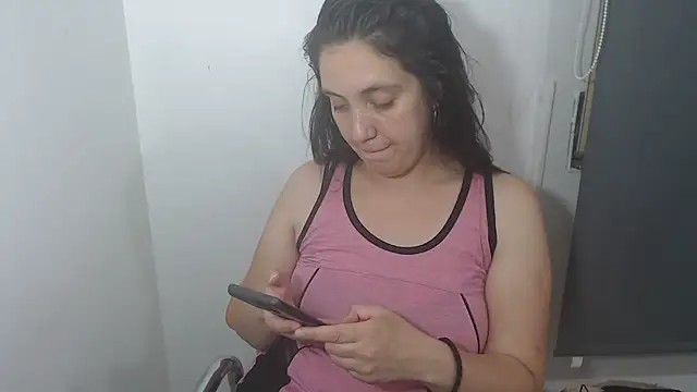 Snapshot of lulitasexy chatting on 01-15-25, 03:33 lulitasexy online show from 01-15-25, 03:33