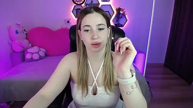 SabrinViolet online show from 04-07-26, 08:16