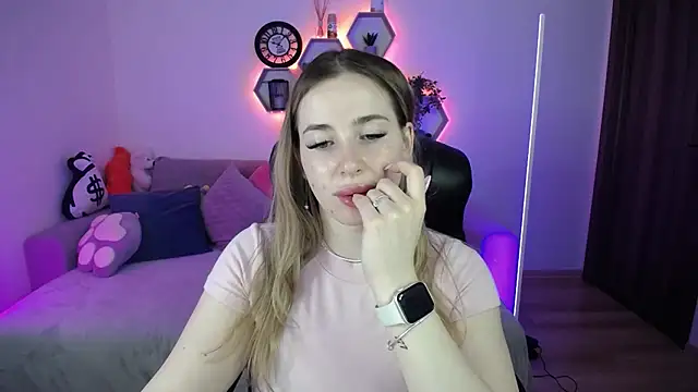 SabrinViolet online show from 03-31-26, 08:05