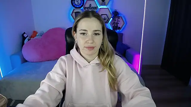 Snapshot of SabrinViolet chatting on 02-27-26, 09:20 SabrinViolet online show from 02-27-26, 09:20