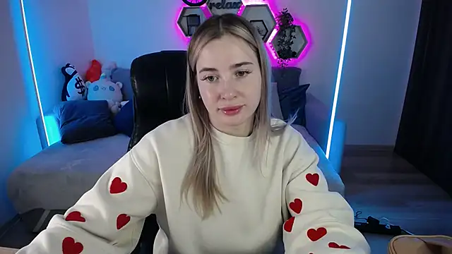 SabrinViolet online show from 10-28-25, 09:08