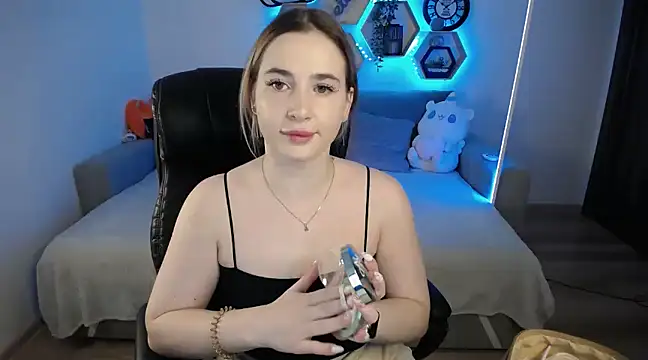 Snapshot of SabrinViolet chatting on 02-11-25, 09:09 SabrinViolet online show from 02-11-25, 09:09