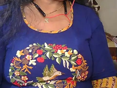 Snapshot of Cute_Ruhi99 chatting on 02-23-25, 08:06 Cute Ruhi99 online show from 02-23-25, 08:06