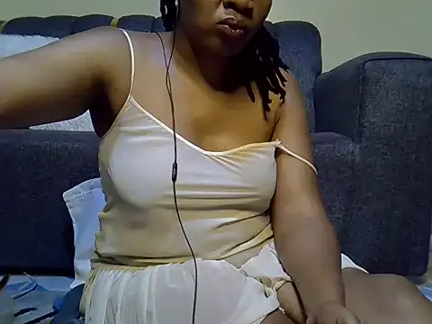 Snapshot of Sexy_Kezzy chatting on 07-16-26, 08:33 Sexy Kezzy online show from 07-16-26, 08:33
