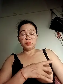 Snapshot of Sexy-asslove90 chatting on 09-21-25, 01:05 Sexy-asslove90 online show from 09-21-25, 01:05