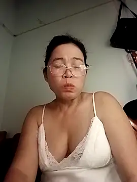 Snapshot of Sexy-asslove90 chatting on 09-19-25, 06:12 Sexy-asslove90 online show from 09-19-25, 06:12