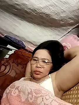 Snapshot of Sexy-asslove90 chatting on 09-27-25, 06:25 Sexy-asslove90 online show from 09-27-25, 06:25