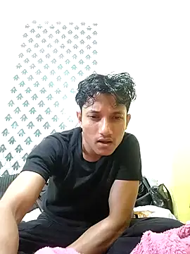 Snapshot of Indiandaddy11 chatting on 11-01-25, 05:18 Indiandaddy11 online show from 11-01-25, 05:18