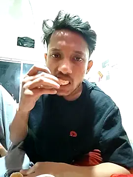 Snapshot of Indiandaddy11 chatting on 03-04-25, 03:37 Indiandaddy11 online show from 03-04-25, 03:37