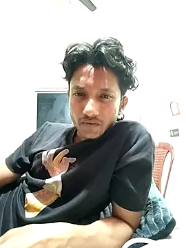 Snapshot of Indiandaddy11 chatting on 02-18-25, 02:59 Indiandaddy11 online show from 02-18-25, 02:59