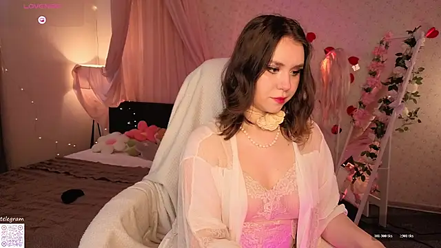 Snapshot of lilly_Cherry_ chatting on 04-30-26, 11:39 lilly Cherry online show from 04-30-26, 11:39
