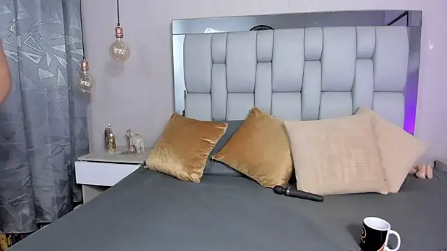 SusanBenett online show from 11-18-25, 09:07