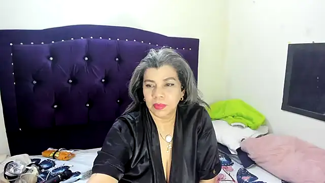 vikyadams online show from 02-11-26, 03:17