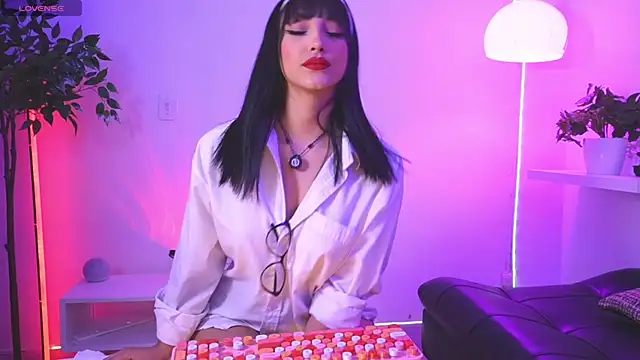 catalina  lovers online show from 02-09-26, 07:23