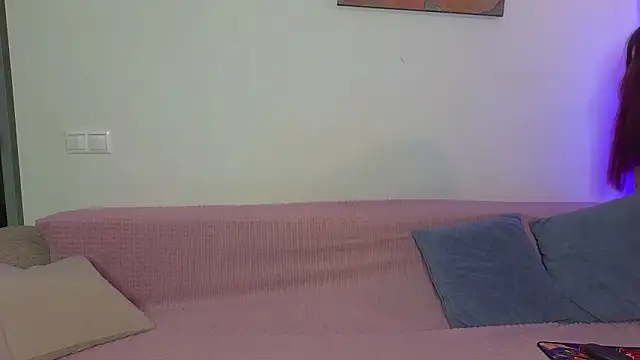 MaxMia online show from 02-19-26, 06:54