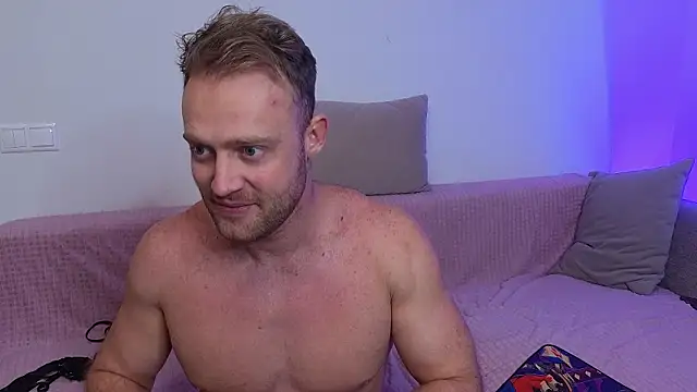 MaxMia online show from 02-14-26, 06:57