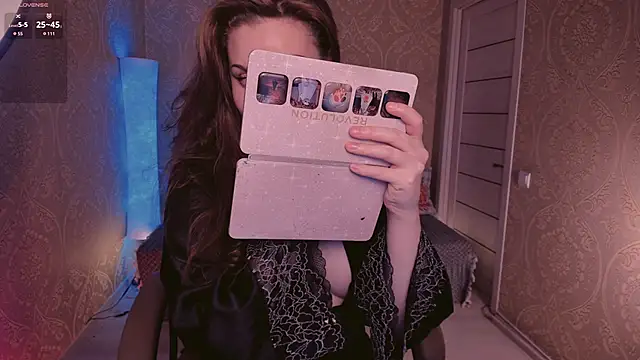 Eesmaaarrr online show from 10-25-25, 11:27