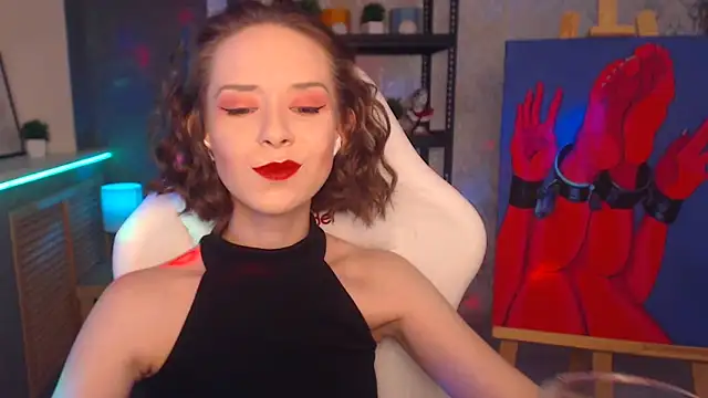 Snapshot of FascinatingEyess chatting on 01-11-25, 06:54 FascinatingEyess online show from 01-11-25, 06:54