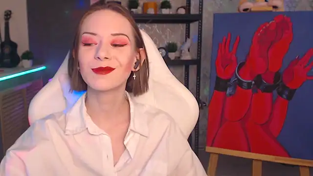 Snapshot of FascinatingEyess chatting on 12-23-25, 06:23 FascinatingEyess online show from 12-23-25, 06:23