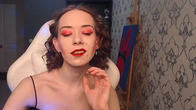 FascinatingEyess online show from 05-18-26, 07:51
