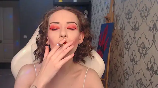 FascinatingEyess online show from 06-18-26, 08:14