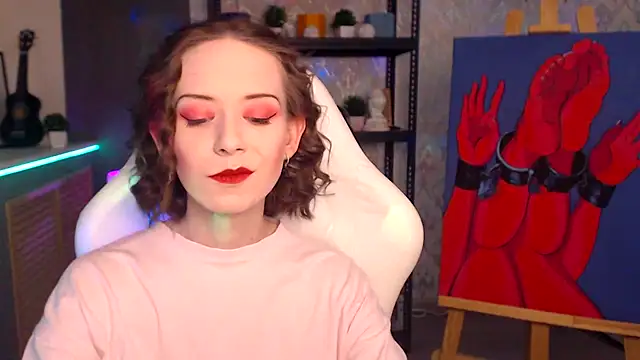 Snapshot of FascinatingEyess chatting on 11-17-25, 09:19 FascinatingEyess online show from 11-17-25, 09:19