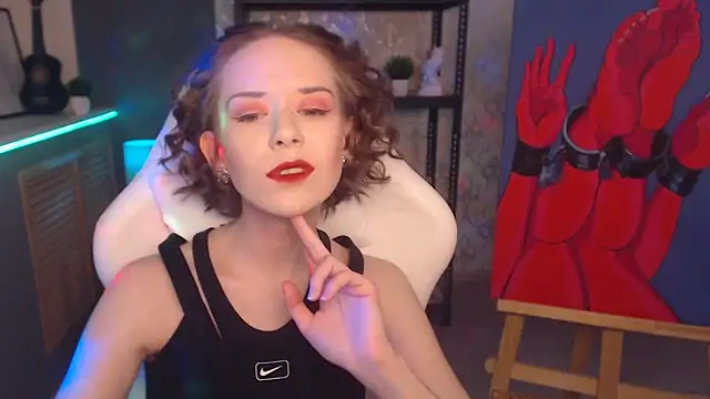 Snapshot of FascinatingEyess chatting on 03-19-25, 06:03 FascinatingEyess online show from 03-19-25, 06:03