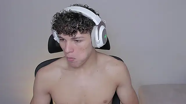 laurent nova online show from 10-10-25, 06:47