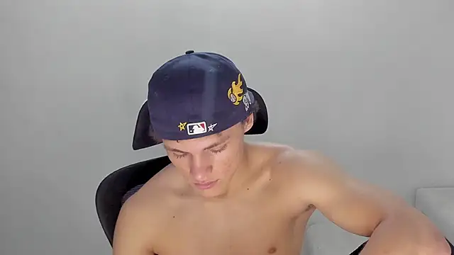 laurent nova online show from 12-13-25, 09:43