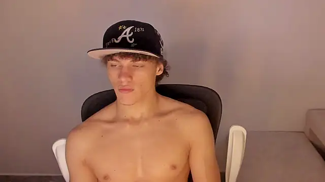 laurent nova online show from 12-18-25, 12:31