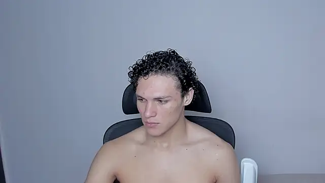 laurent nova online show from 11-17-25, 01:09