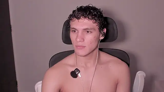 Snapshot of laurent_nova chatting on 05-26-26, 03:48 laurent nova online show from 05-26-26, 03:48