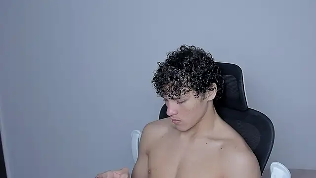 laurent nova online show from 11-10-25, 03:44