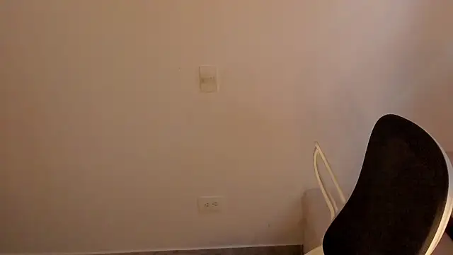 laurent nova online show from 12-16-25, 09:08