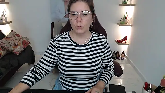 zehra sanem online show from 04-30-26, 01:51