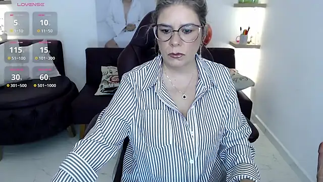 zehra sanem online show from 05-25-26, 03:33