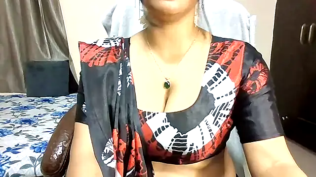 Queenhimanshi online show from 06-04-26, 06:12